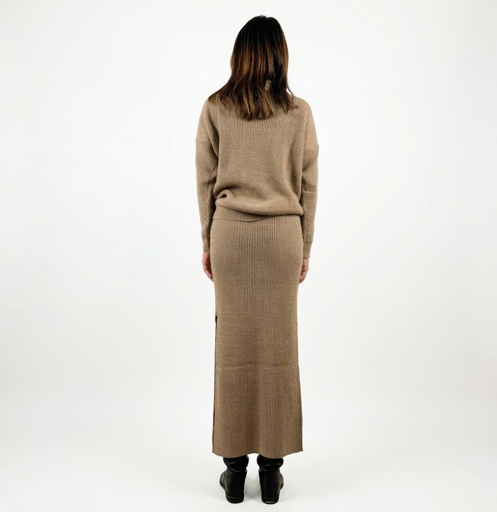 Maglia zip collo con lounguette spacco beige