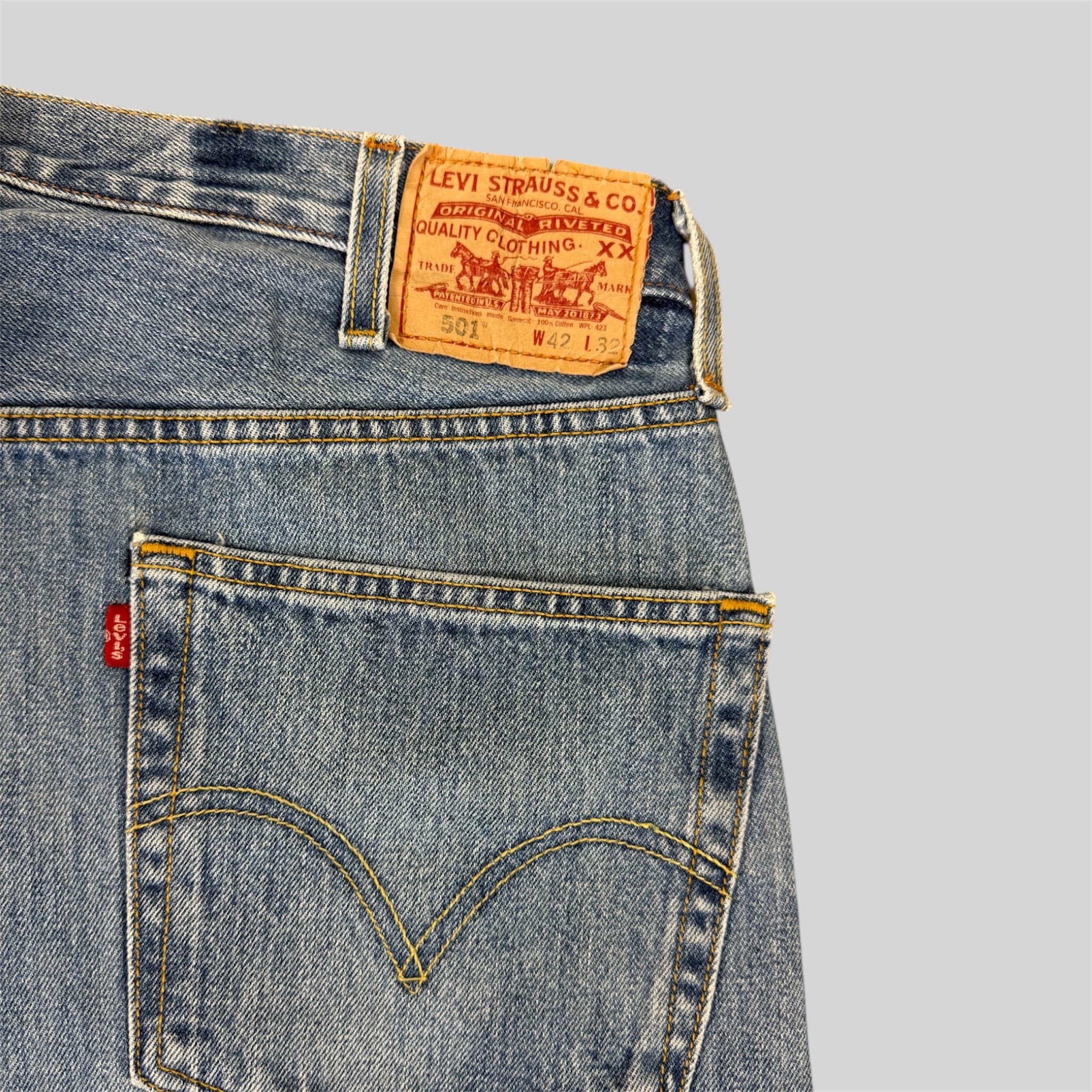 Jeans Levis Corto