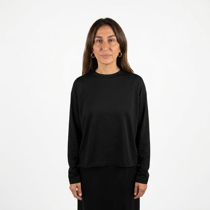 T-shirt nera
